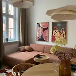 Townhall Apartman
