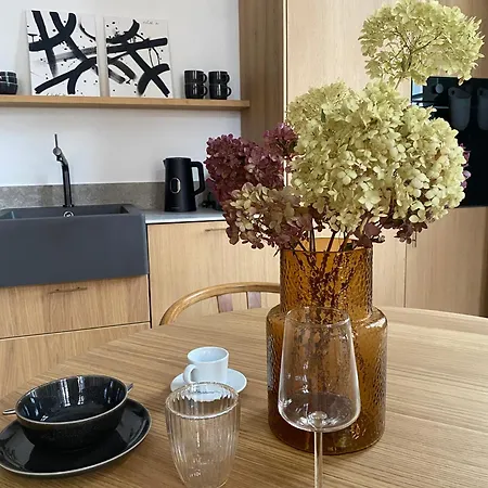 Townhall Apartment *